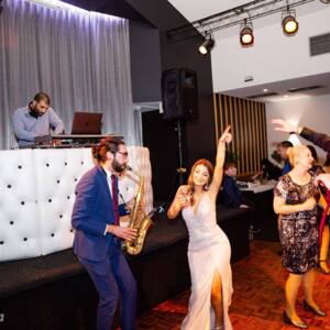 AVID Entertainment SA