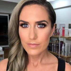 Juliana Cruz Makeup Artist