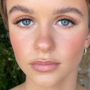 Frankie Eloise Makeup Artist