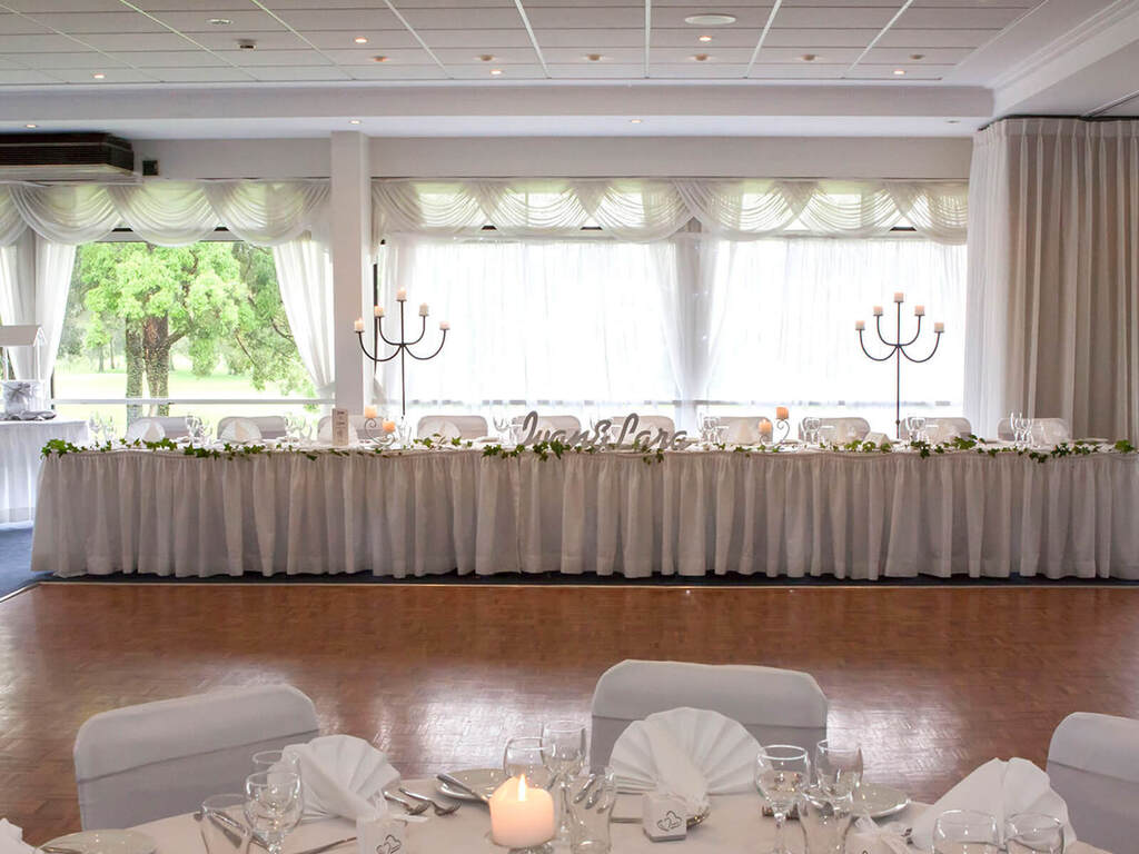 Oak Point Function Centre
