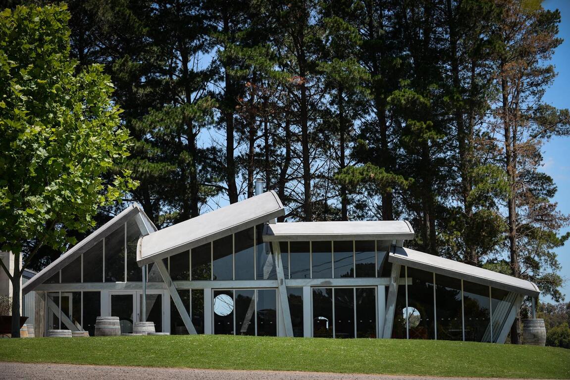 Leura Park Estate Winery Weddings Geelong