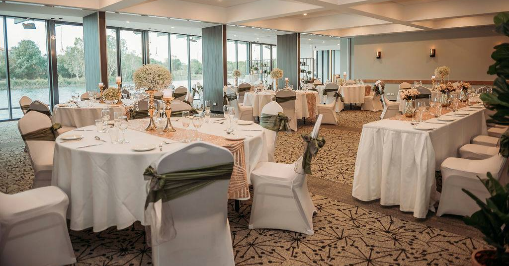 North Lakes Hotel