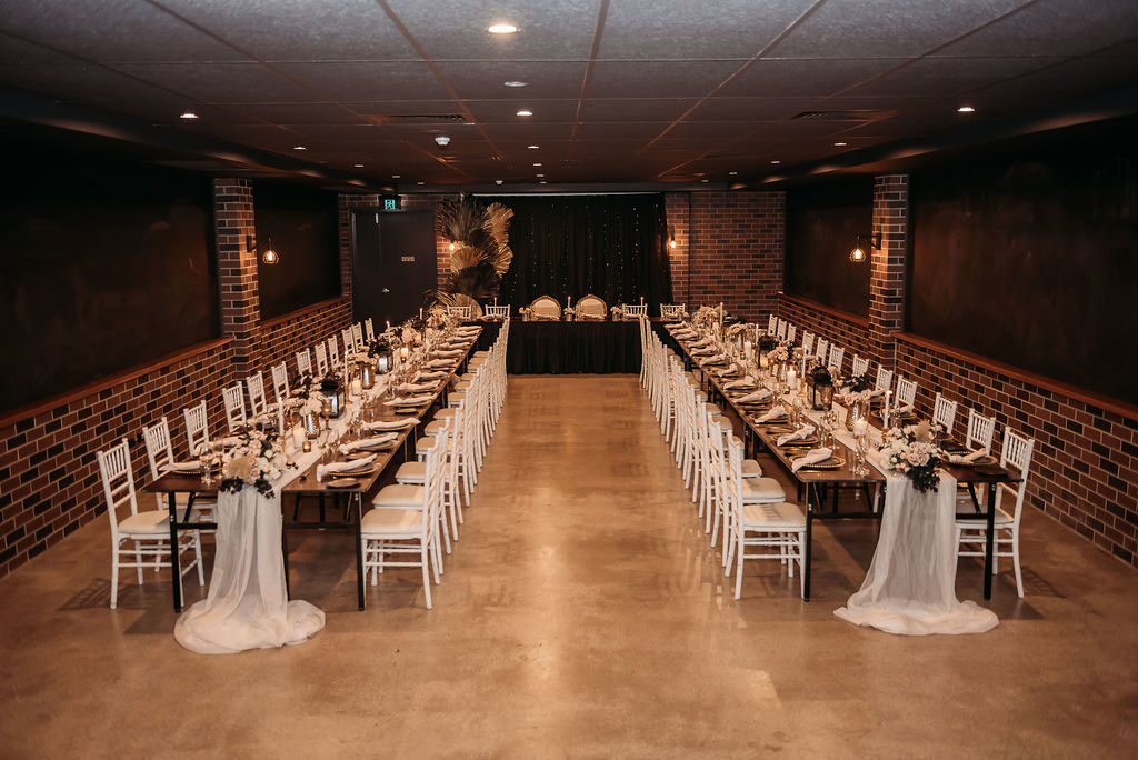 North Lakes Hotel