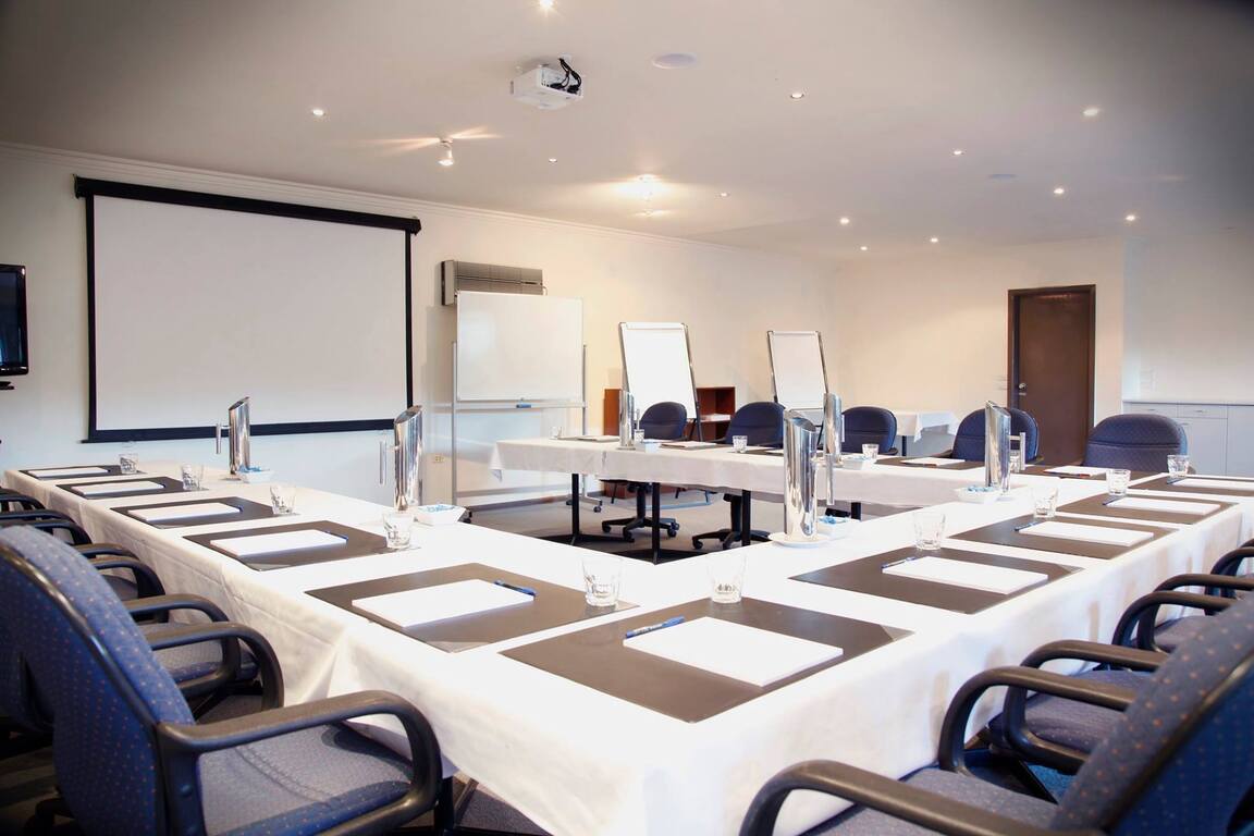 Eltham Gateway Hotel