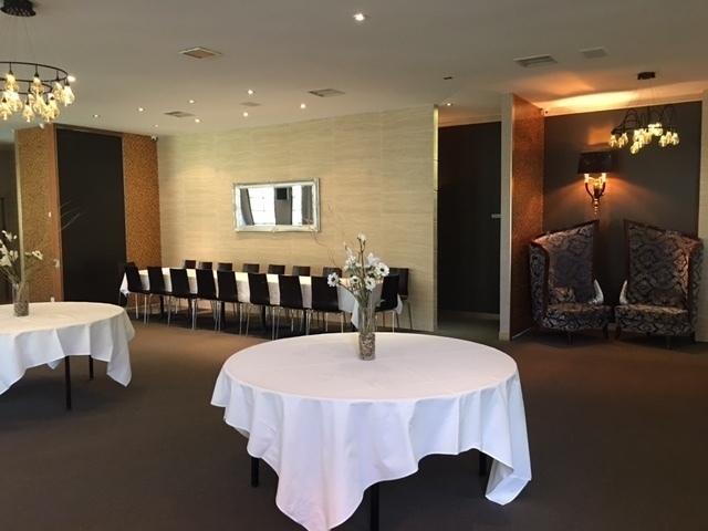 Eltham Gateway Hotel