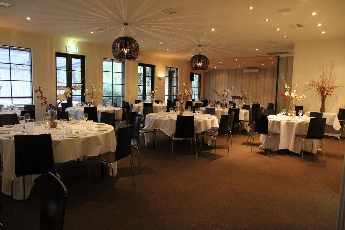 Eltham Gateway Hotel