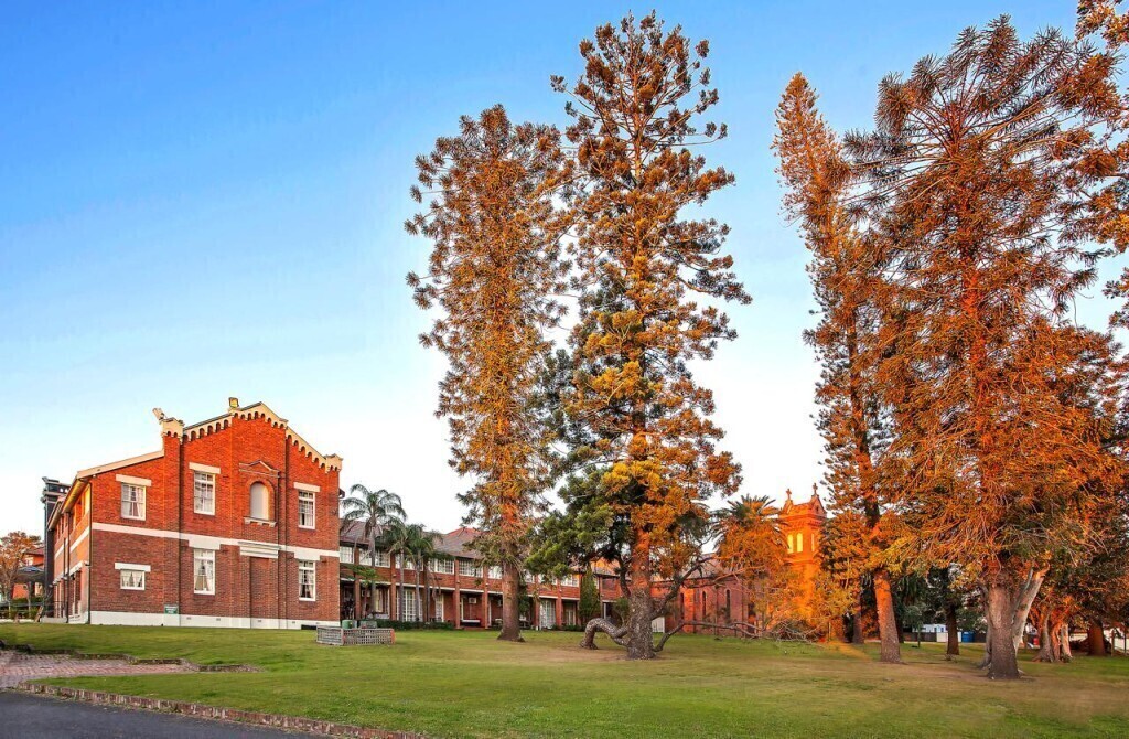 Monte Pio Hotel and Conference Centre