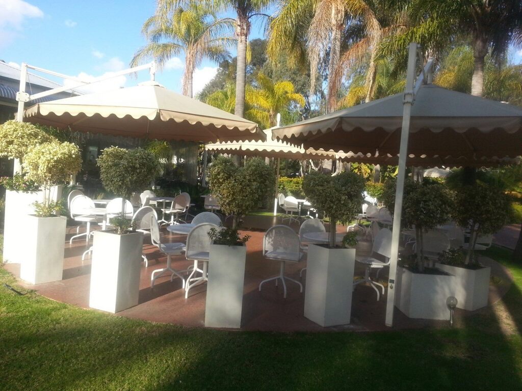 Swan Valley Oasis Restaurant