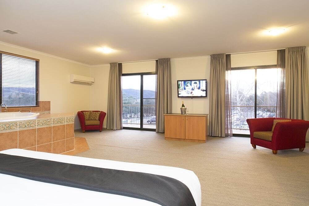 Alpha Hotel Canberra