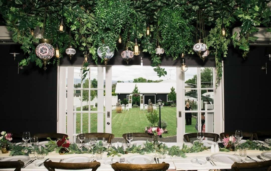 White Chapel Kalbar & Black Hall Kalbar