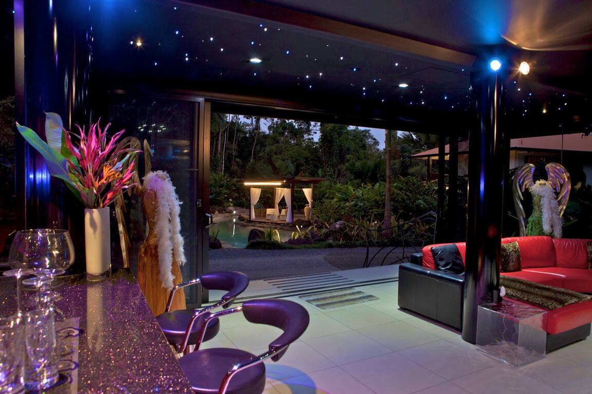 Misty Mountains Rainforest Retreat