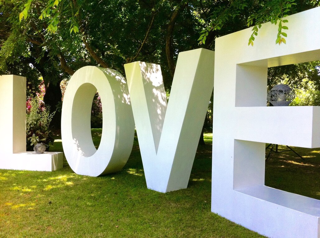 Misty Mountains Rainforest Retreat