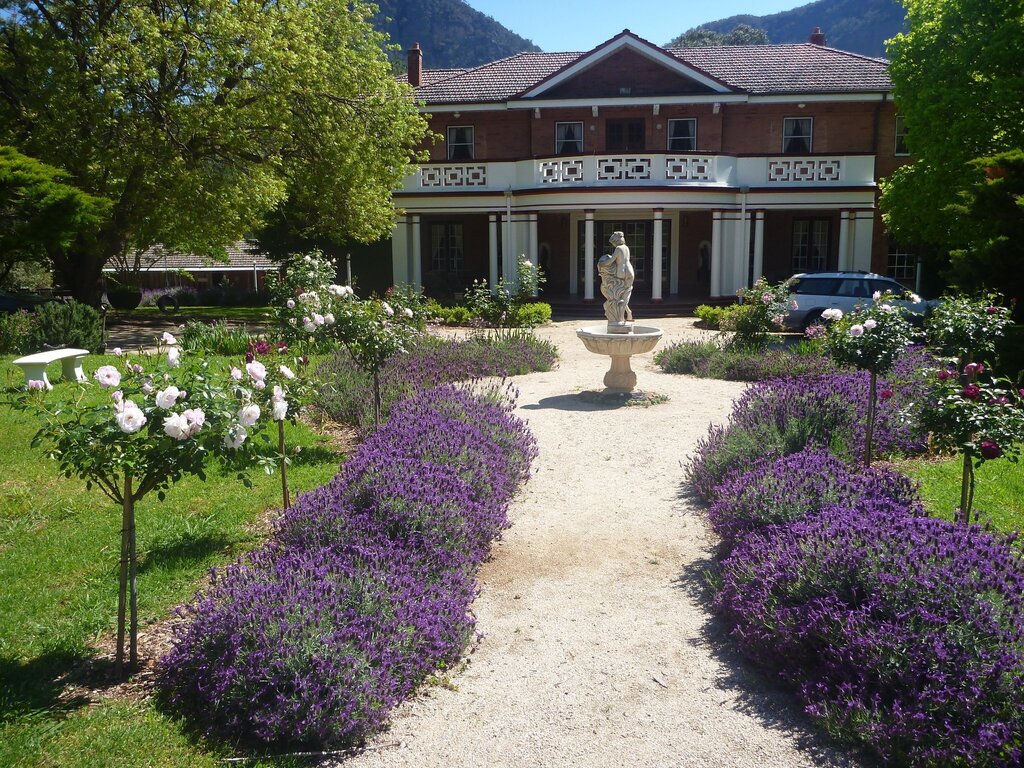 Glen Davis Boutique Hotel