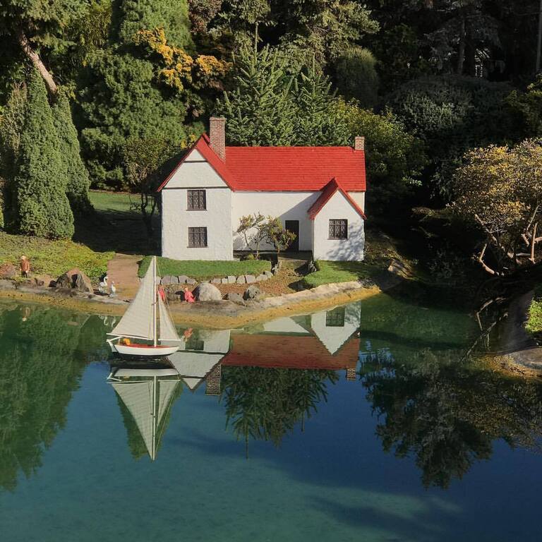 Cockington Green Gardens