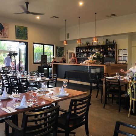 Amongst The Sticks Restaurant Catering