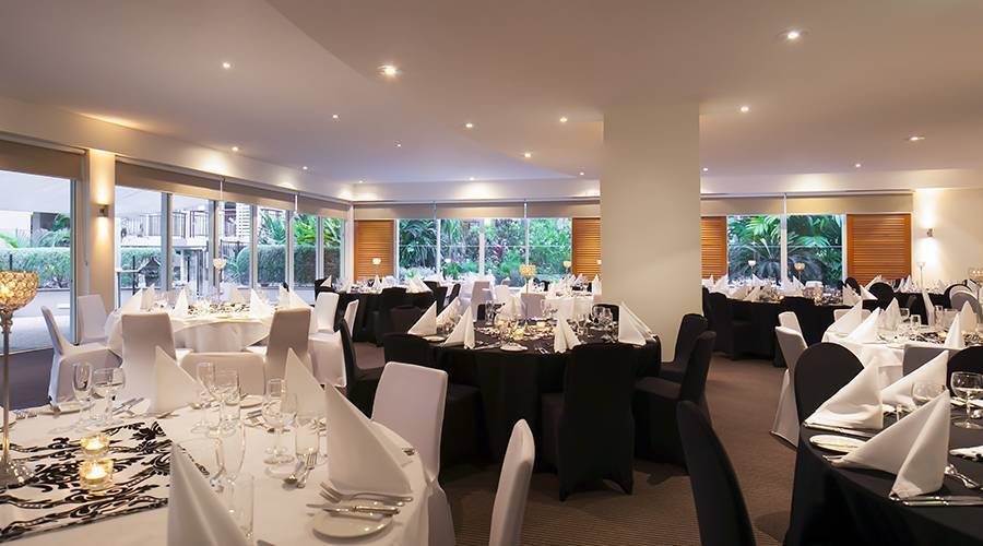 Novotel Cairns Oasis Resort