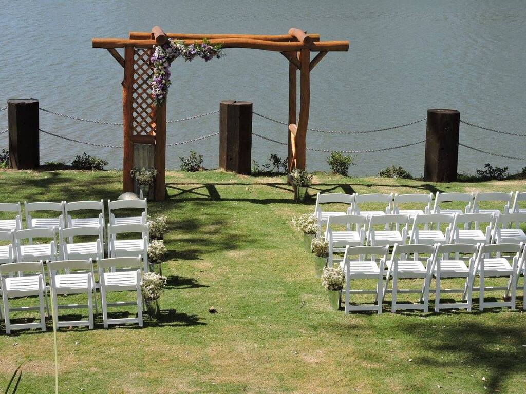 Platypus Park Riverside Retreat