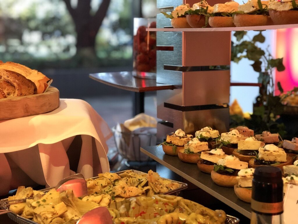 Crowne Plaza Canberra