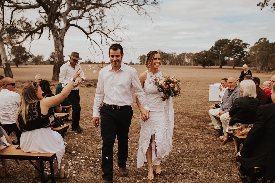 Slept In Daisies Photography