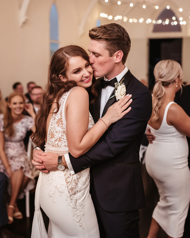 Broken Bird Leg Photography House