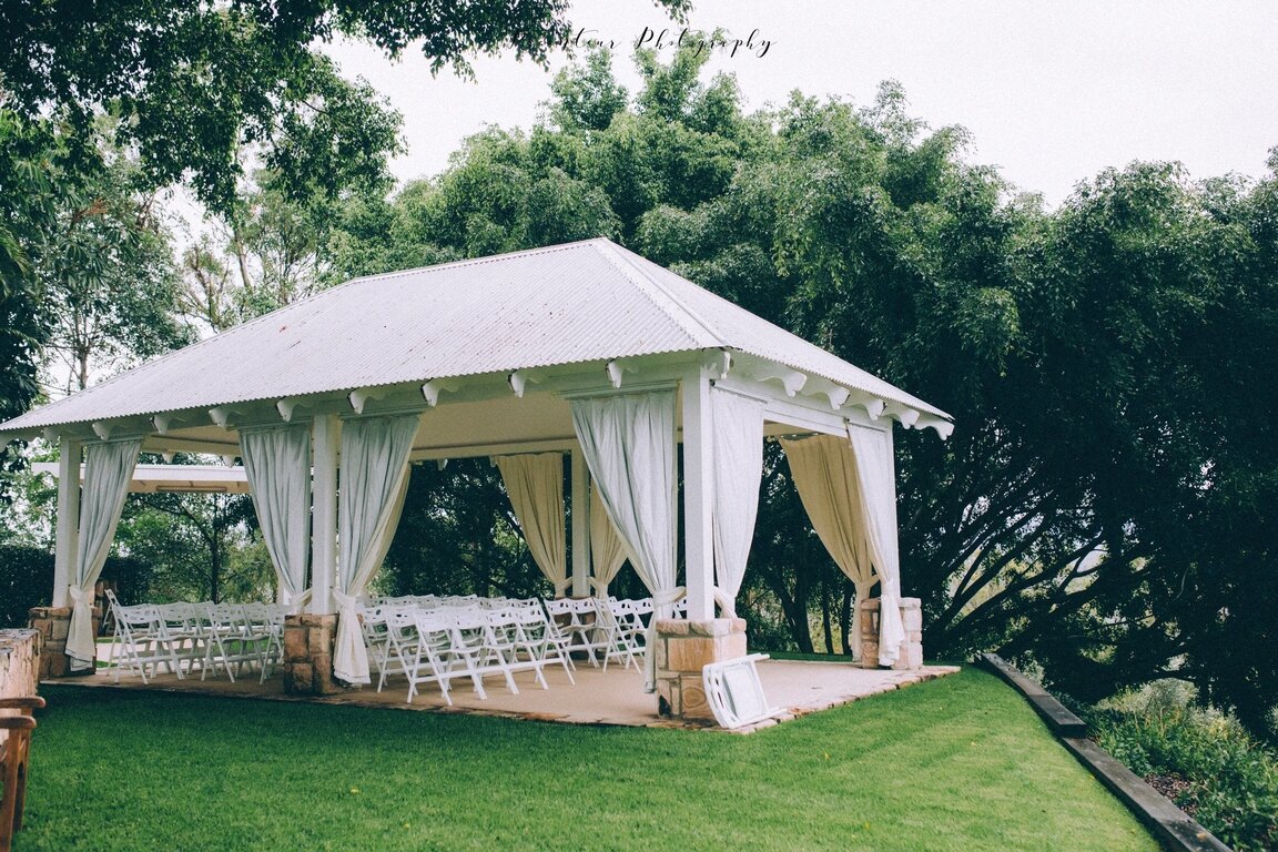 Clear Mountain Lodge Spa & Vineyard