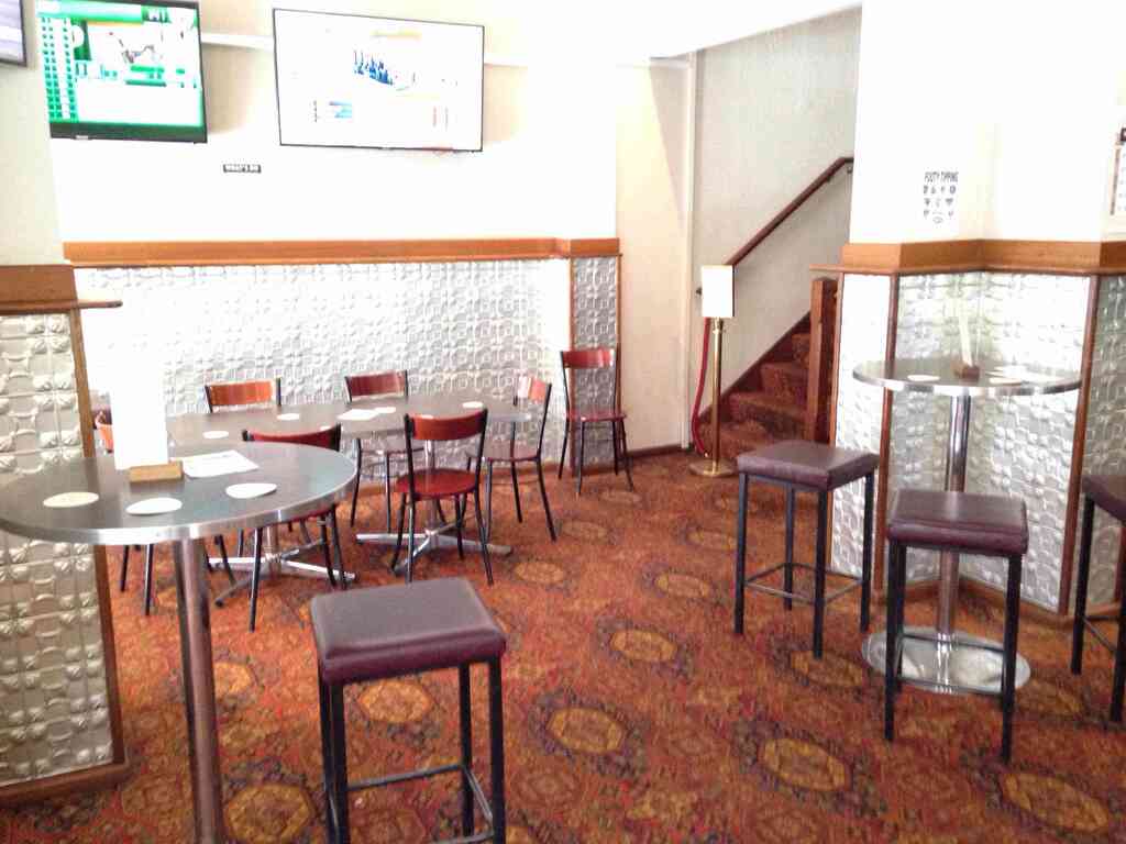 The Grand Hotel Warrandyte