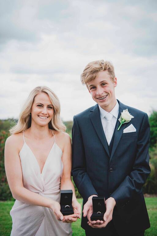 Honey Images Photography