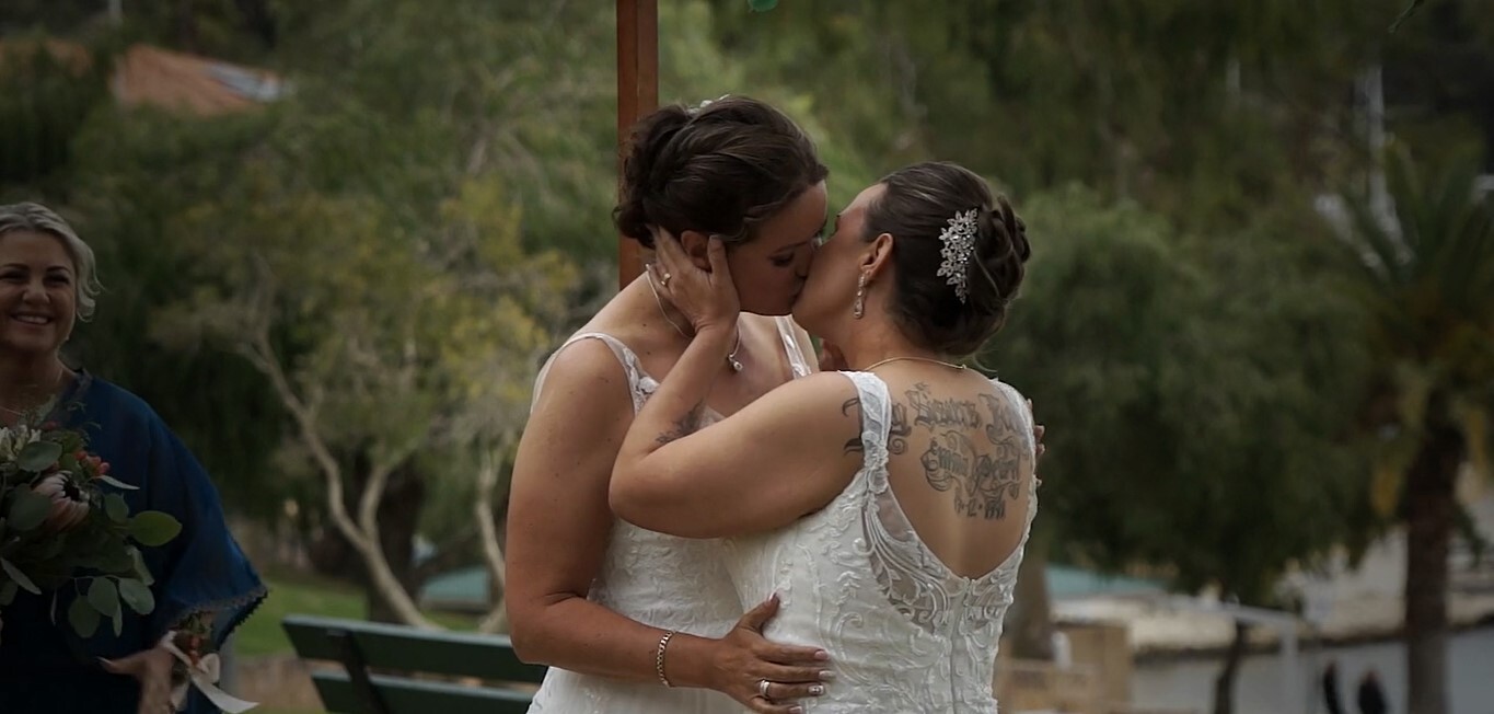 Tonita Photo and Video