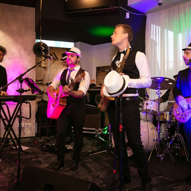 Kris Wason and Flipside Band