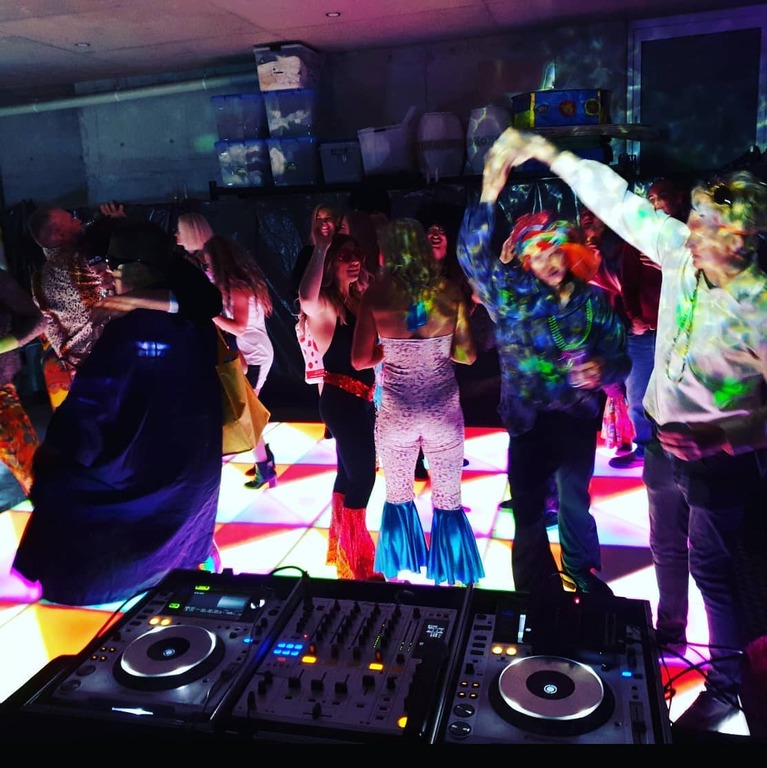 DJ Magoos Party Hire