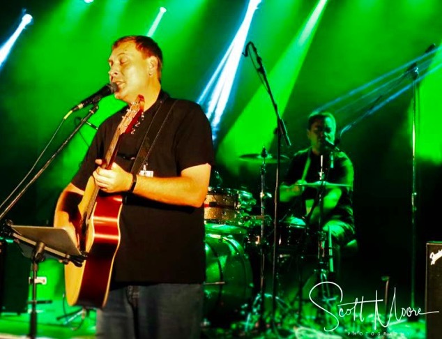 Acoustic Autograph Entertainment Band