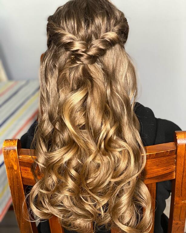 Erin Delahunty Makeup and Hair Stylist