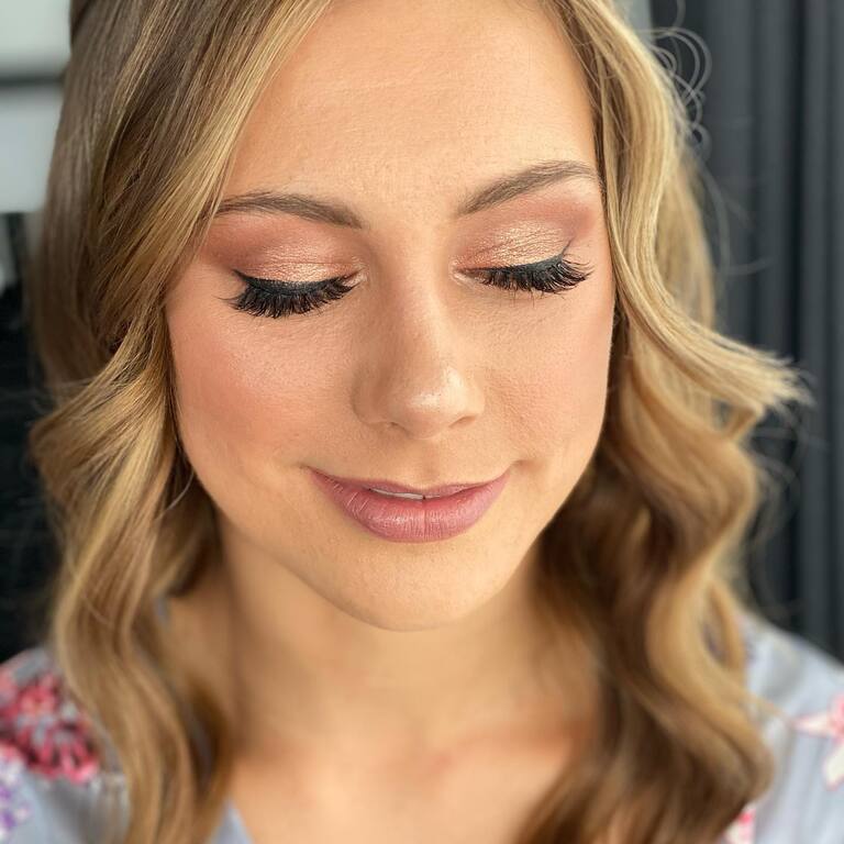 Erin Delahunty Makeup and Hair Stylist