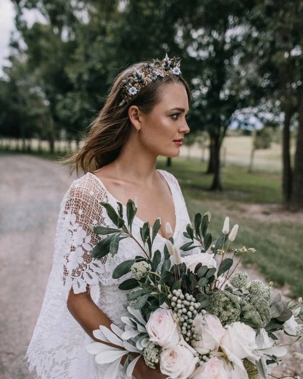 Elizabeth Crossley MUA and Hairstylist