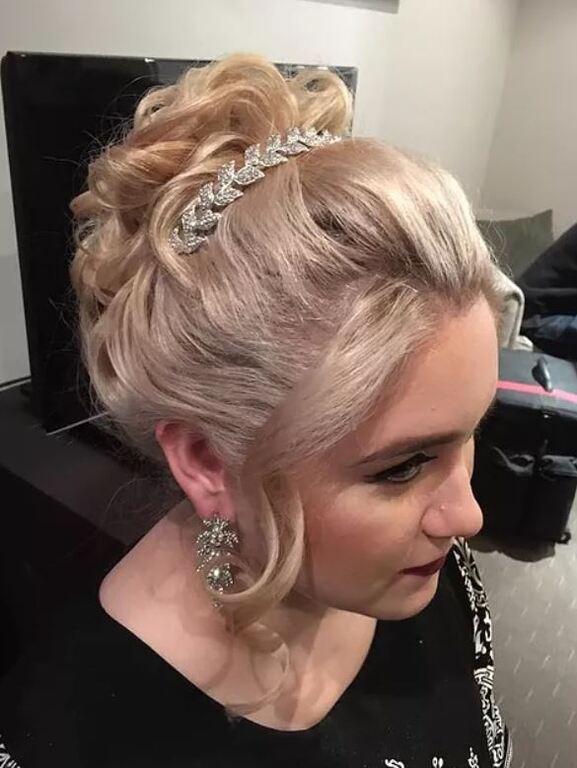 Alexia Makeup Hair Beauty