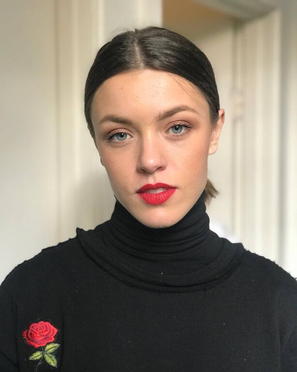 Sandy's Hair Makeup and Beauty