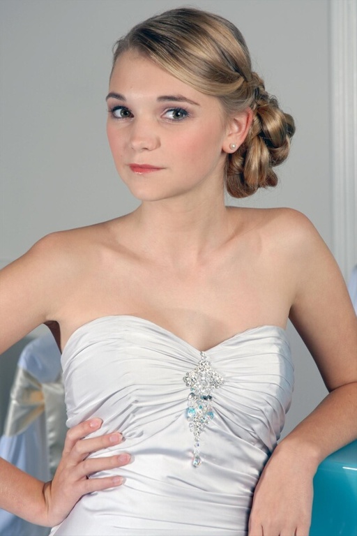 Lou Lou Hair and Makeup