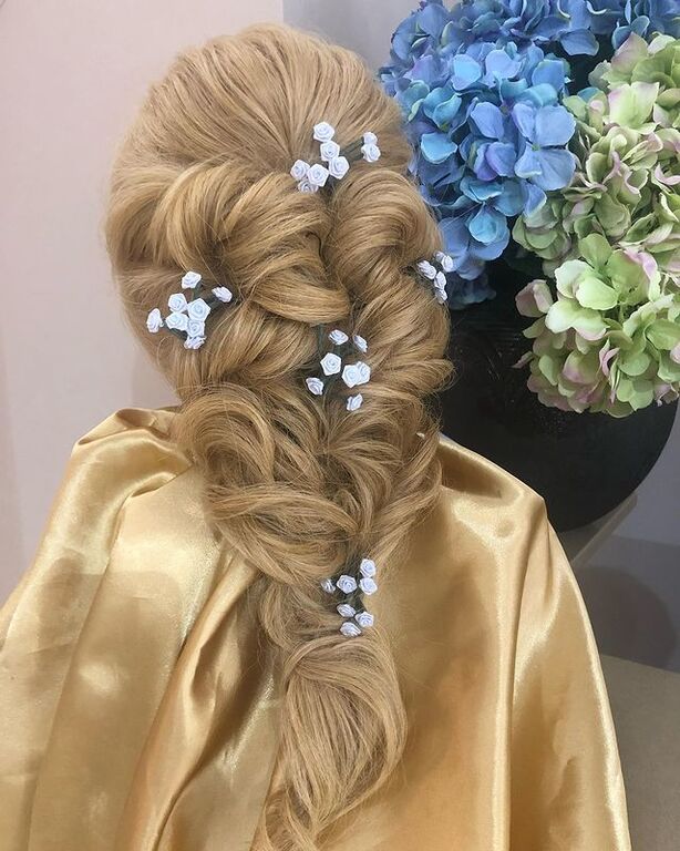 Exquisite Bridal Hair