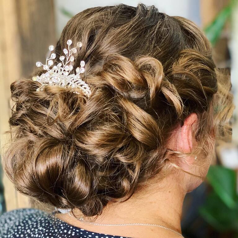 Cabello Hair and Beauty Bar