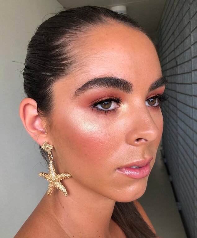 Frankie Eloise Makeup Artist