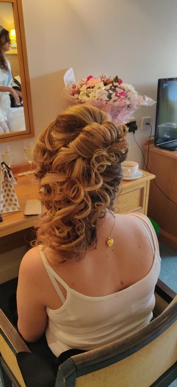 Shear Elegance Mobile and In Salon Hair