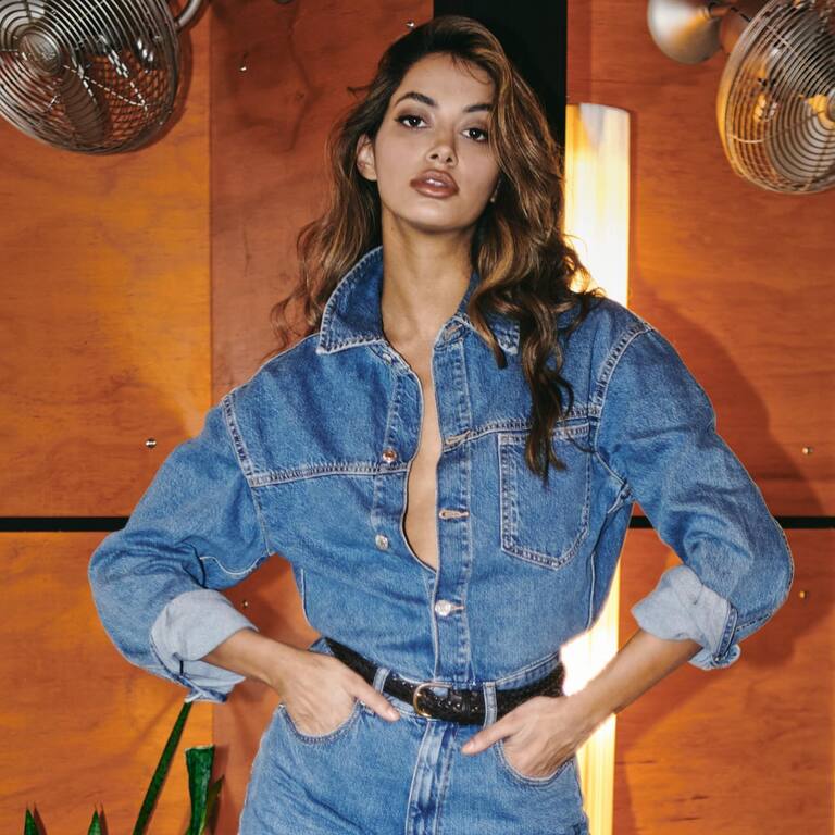 Nikki Mitchell Make-up Artist and Spray