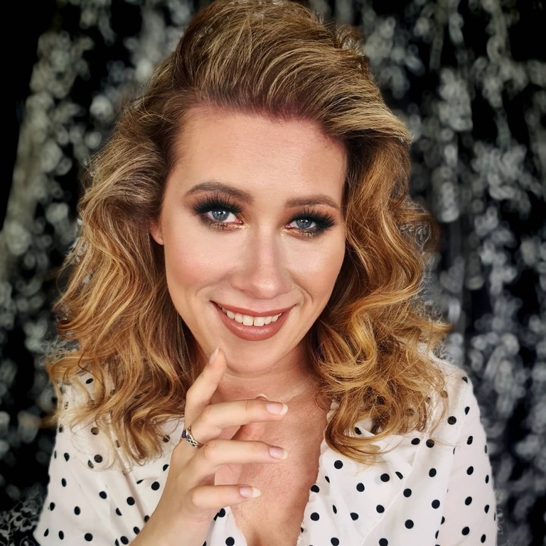 Mariia's Hair Styling and Makeup