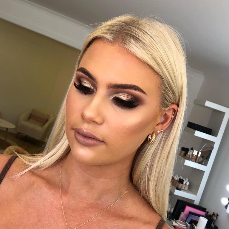 Ashleigh McCrum Makeup