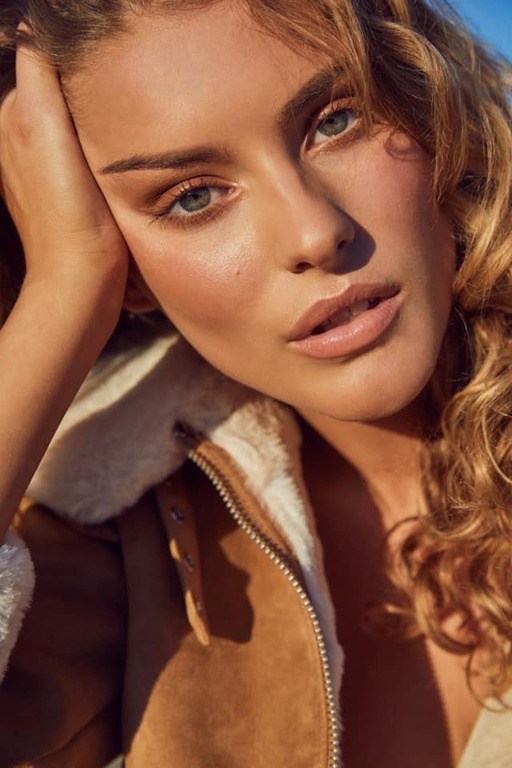 Sophie McDermott Makeup Artist