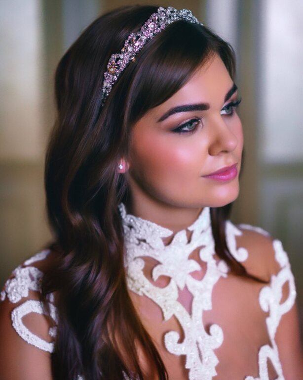 Perfect Pout Hair and Makeup