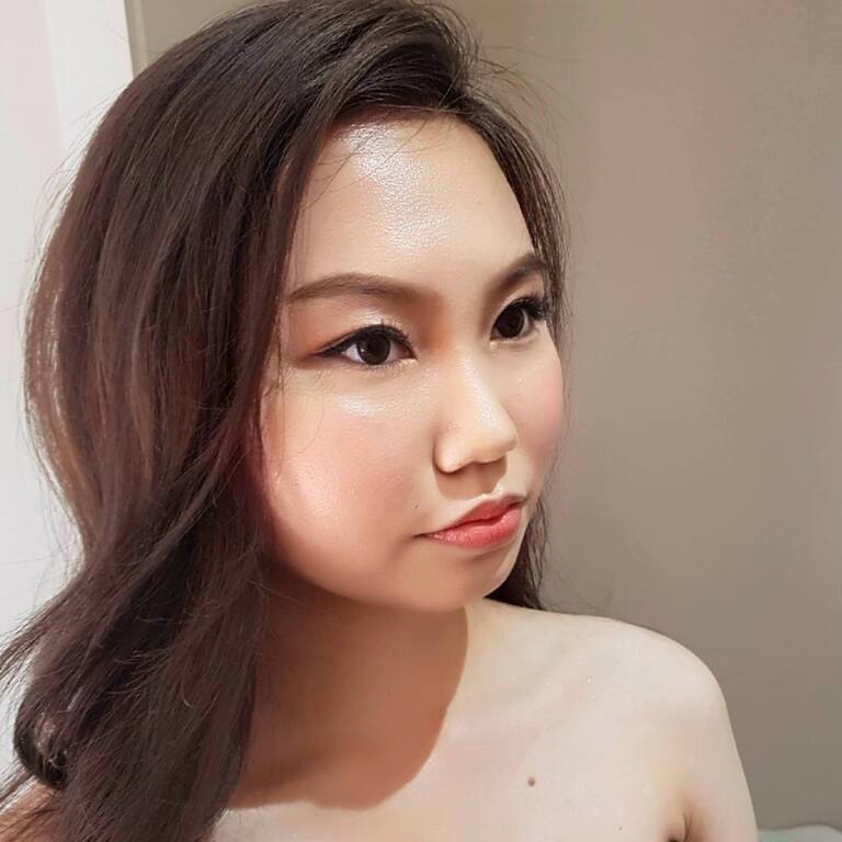 Jinny Um Makeup Artist