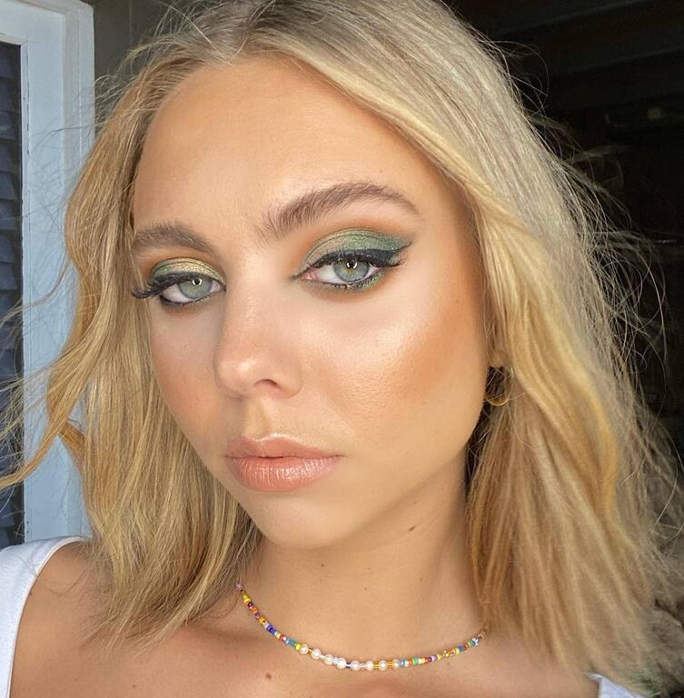 Tropical Beauty Hair and Makeup Artistry