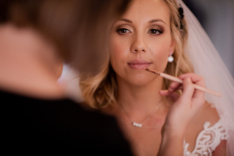 Claire Hunt - Makeup Artist