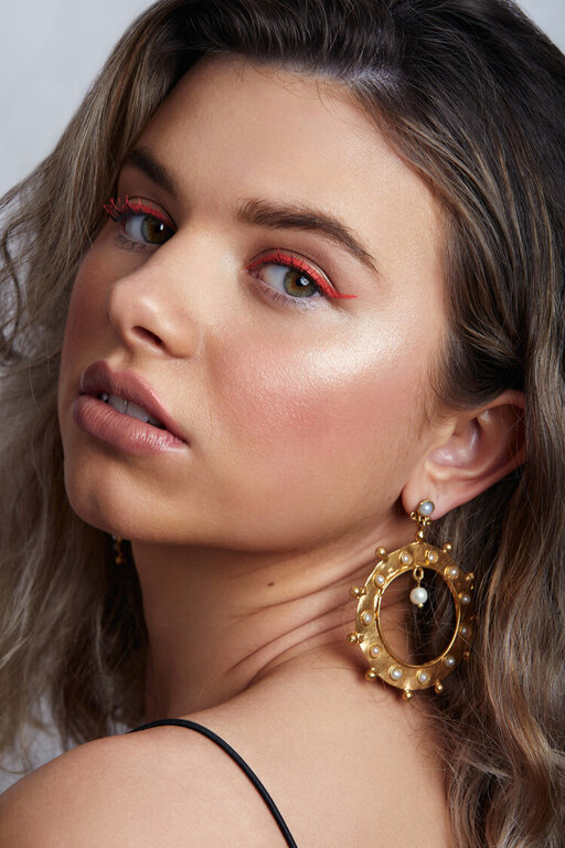 Claire Hunt - Makeup Artist